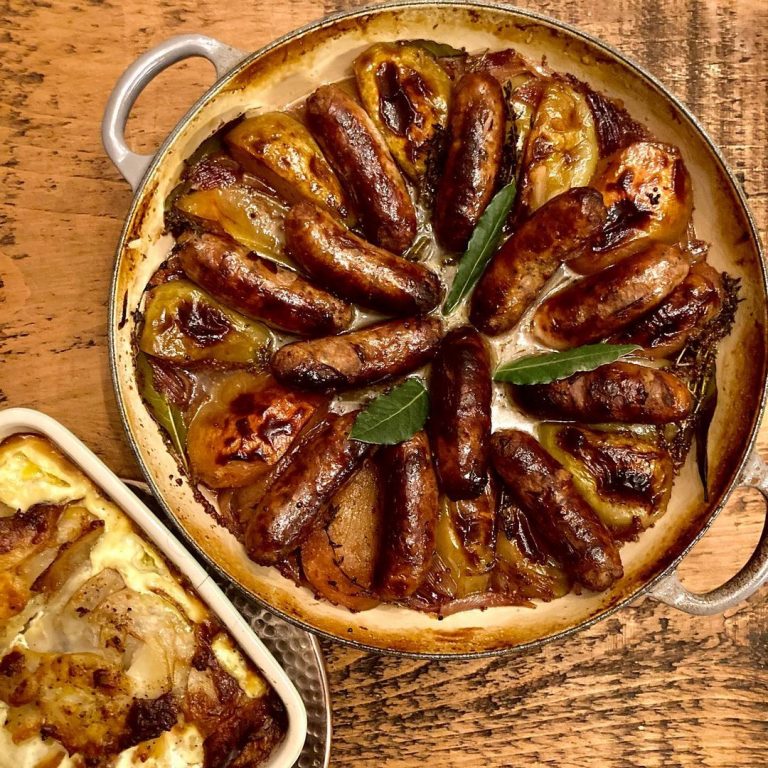 Apples, Mustard and Onions Braised Sausages