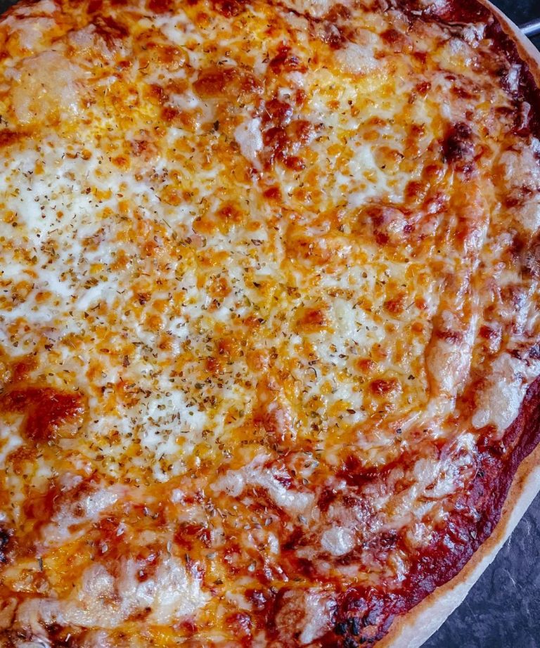 Extra Cheesy Pizza Margherita