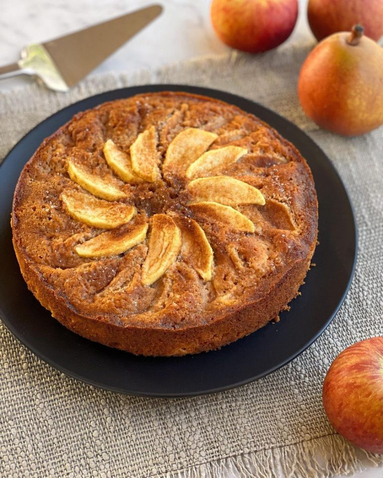 Gluten-Free Spiced Apple & Pear Cake